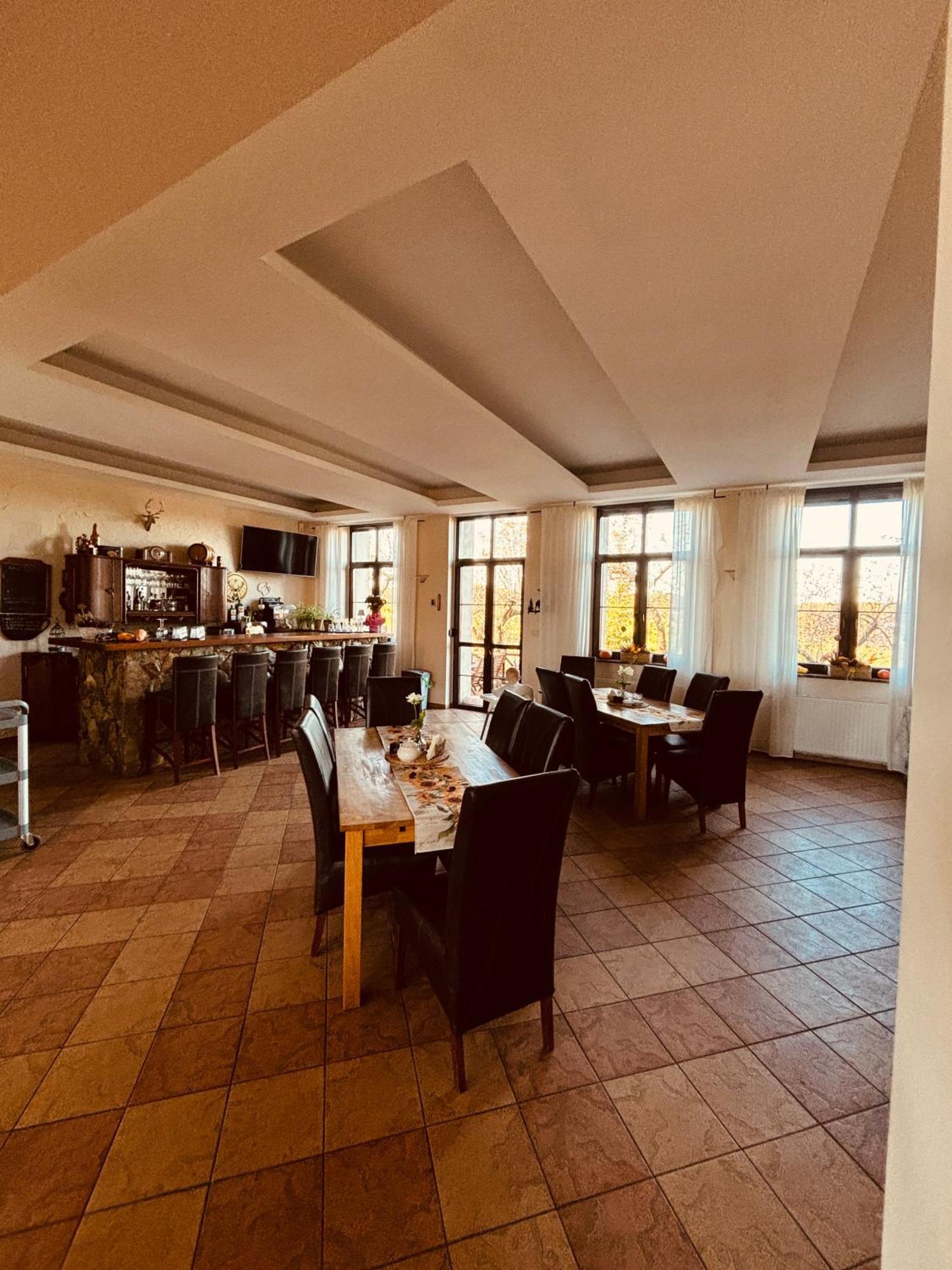 Folwark Minikowo - Agroturystyka W Borach Tucholskich - 5 Pokoi Z Prywatnymi Lazienkami Byslaw Exterior photo